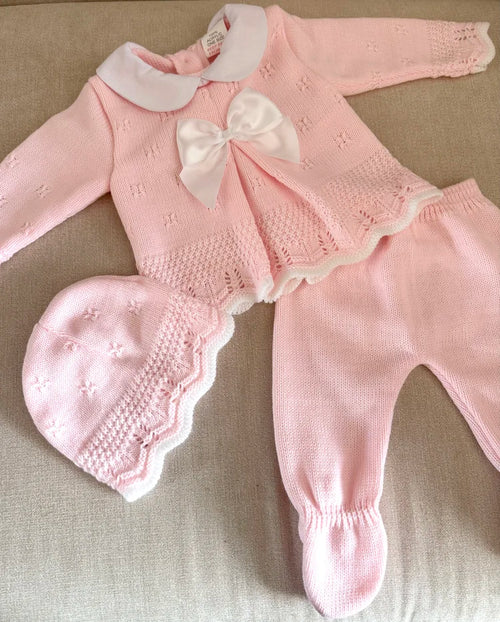 3-Piece Scollop Set With Silk Bow: Nb-3M