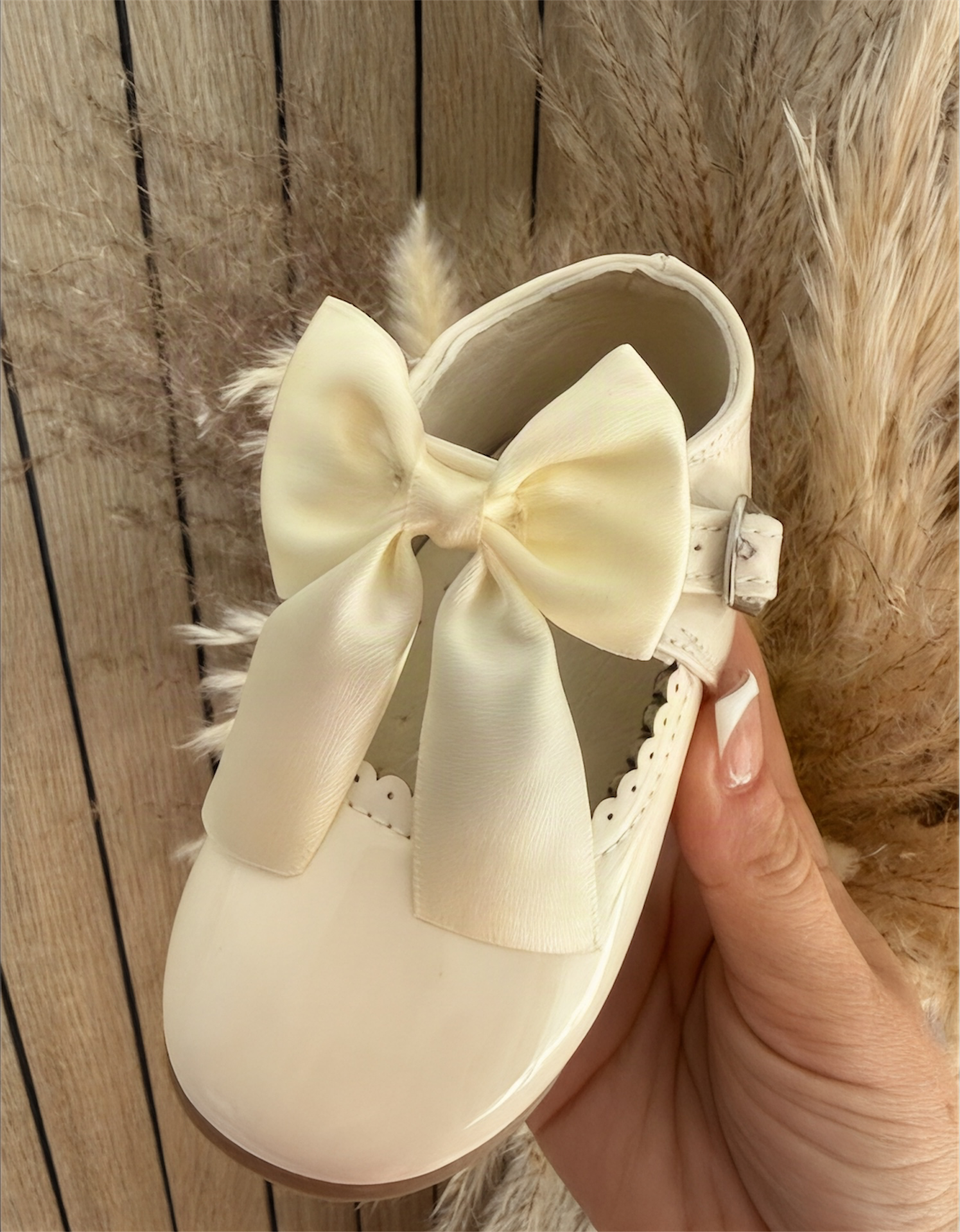 Spanish Cream Satin Bow Patent Shoes
