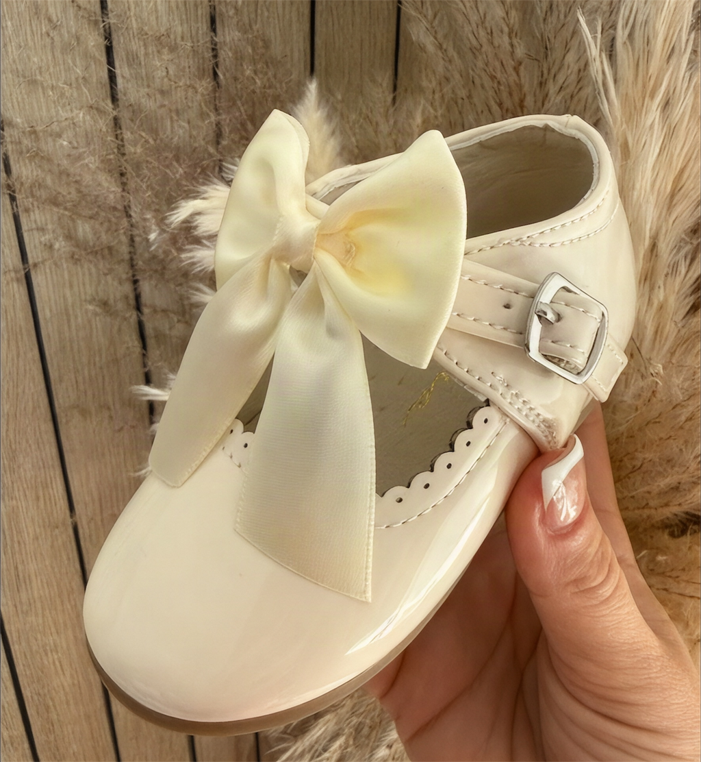 Spanish Cream Satin Bow Patent Shoes
