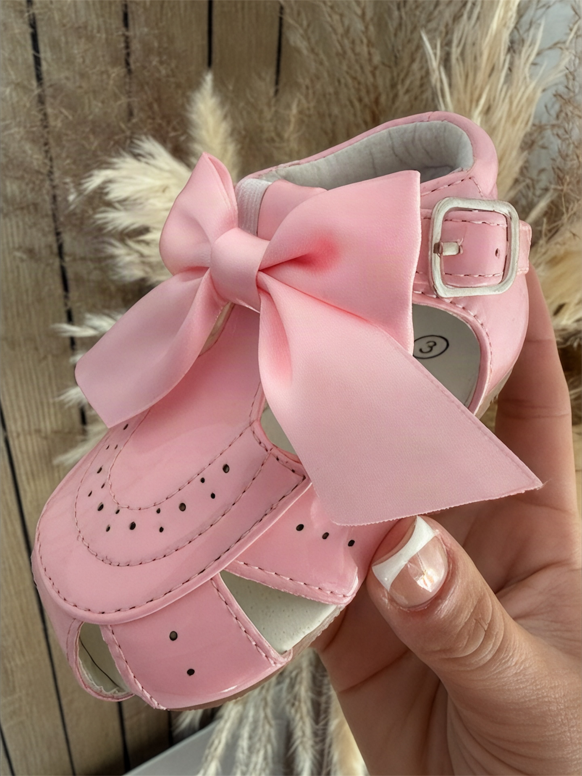 Sevva Detachable Bow Sandals - Pink